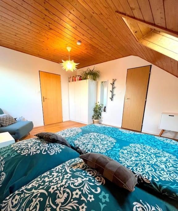 "Stone'S Throw" Krumlov 5 Min By Car, Lipno 15 Min By Car, 2 Bdrooms,Playroom Kájov المظهر الخارجي الصورة